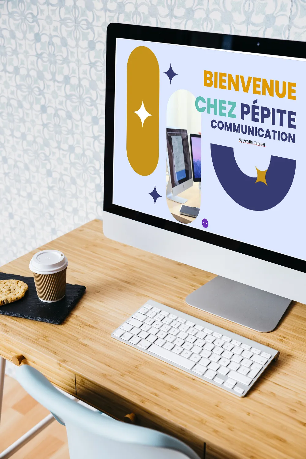 Ordinateur avec comme écran le site de pépite communication